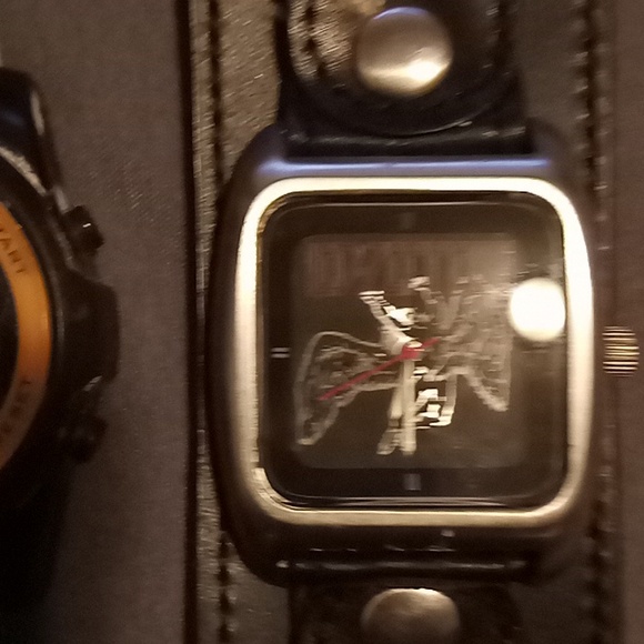 Watch - Picture 3 of 4